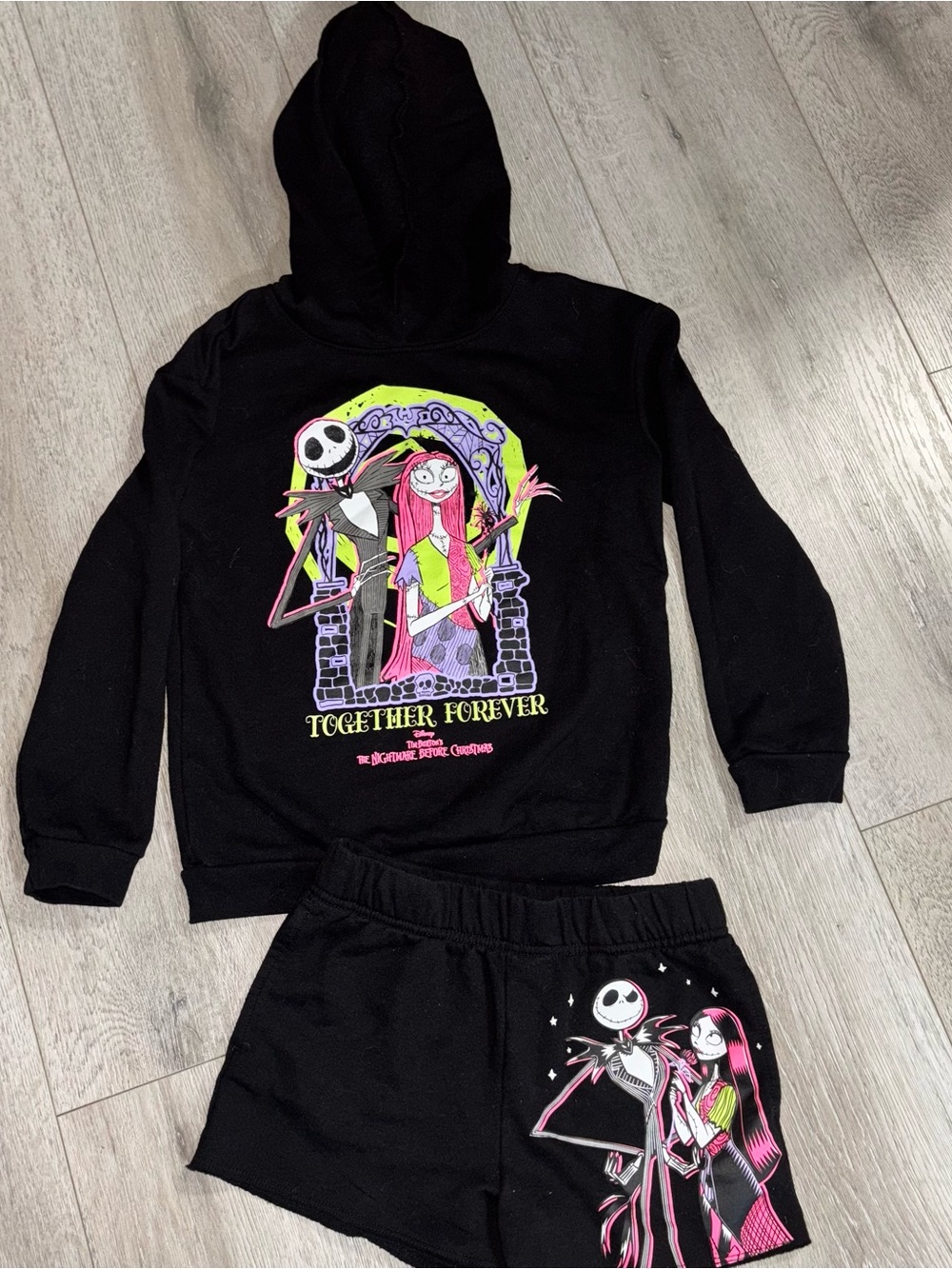 Jack & Sally Nightmare Before Christmas Hoodie Shorts Set Girls Size 7-8 Glows